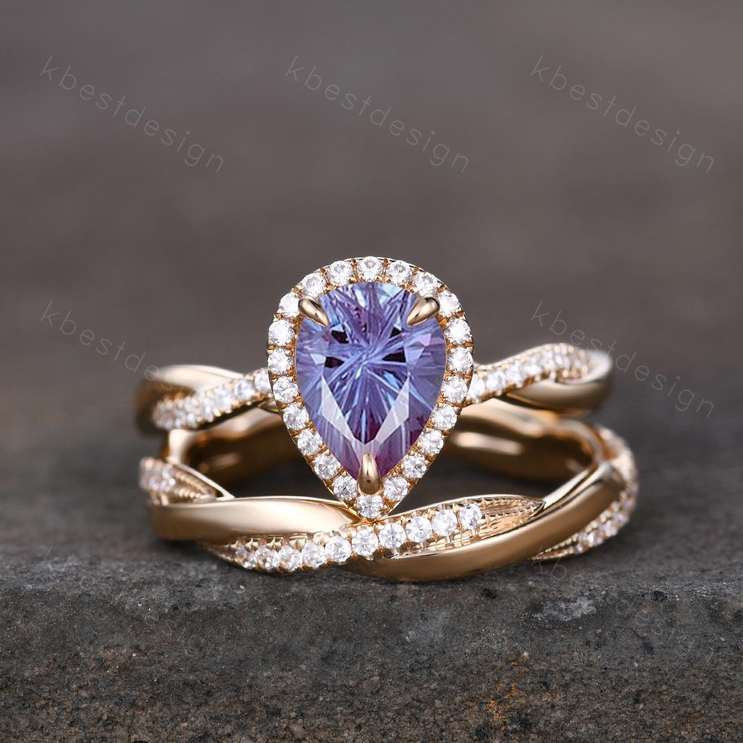Firework Alexandrite Engagement Ring Set Teardrop Alexandrite Ring Twist Moissanite Wedding Band Promise Ring Bridal Set 14K Solid Gold Ring
