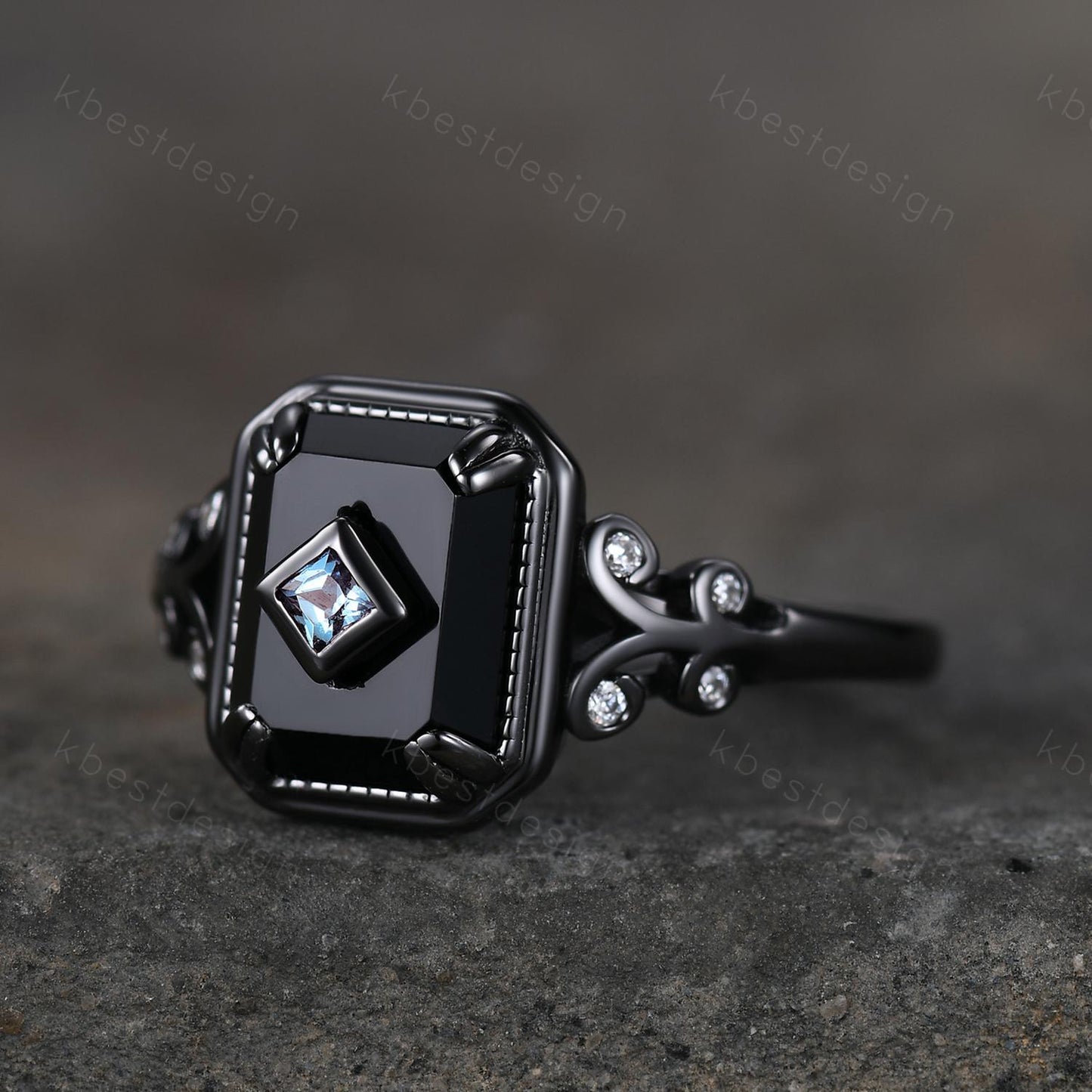 Emerald Cut Black Onyx engagement ring Antique Black Gold Ring For Women Art Deco Alexandrite Gemstone Ring Vintage Bridal Statement Ring