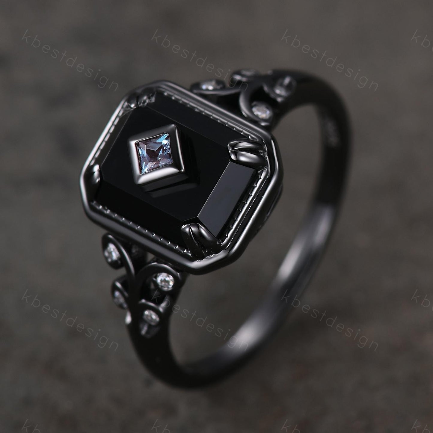 Emerald Cut Black Onyx engagement ring Antique Black Gold Ring For Women Art Deco Alexandrite Gemstone Ring Vintage Bridal Statement Ring