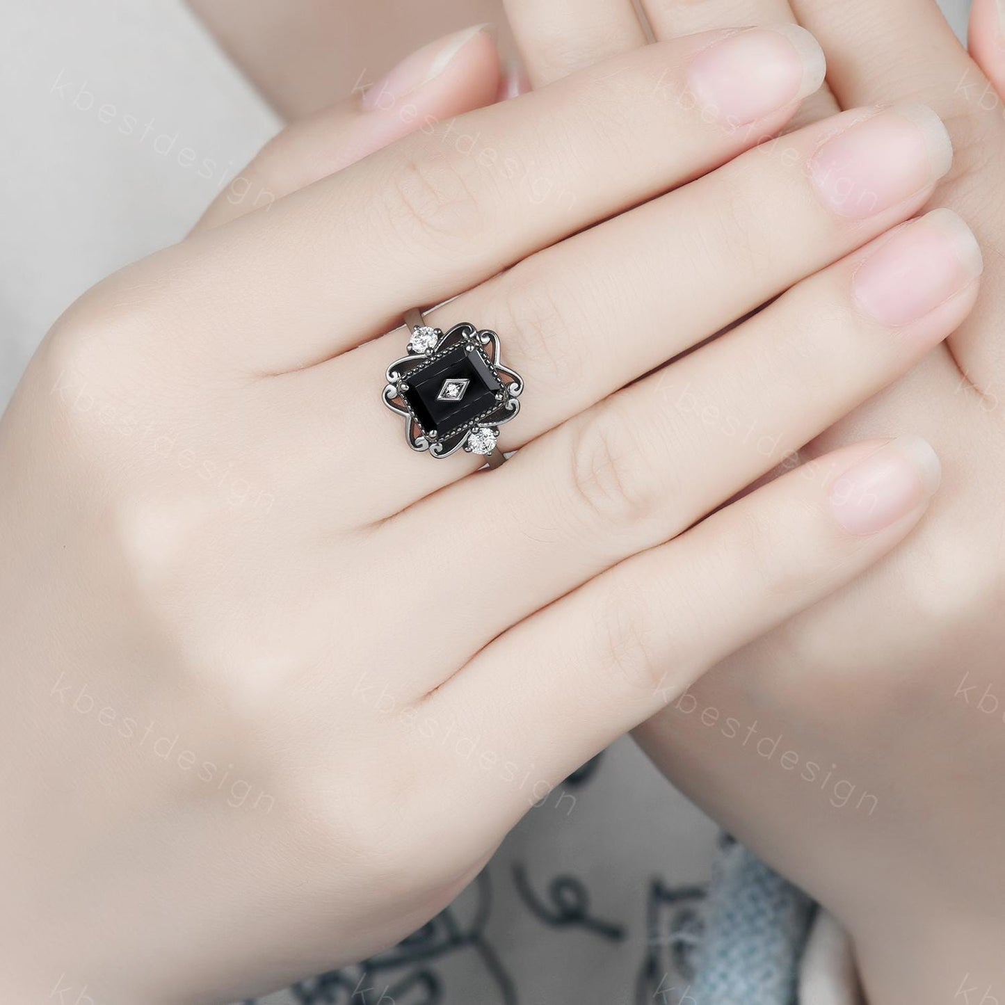 Vintage Black Onyx statement ring Antique Black Gold Ring For Women Moissanite bridal Ring Gothic Black Gemstone Engagement Ring
