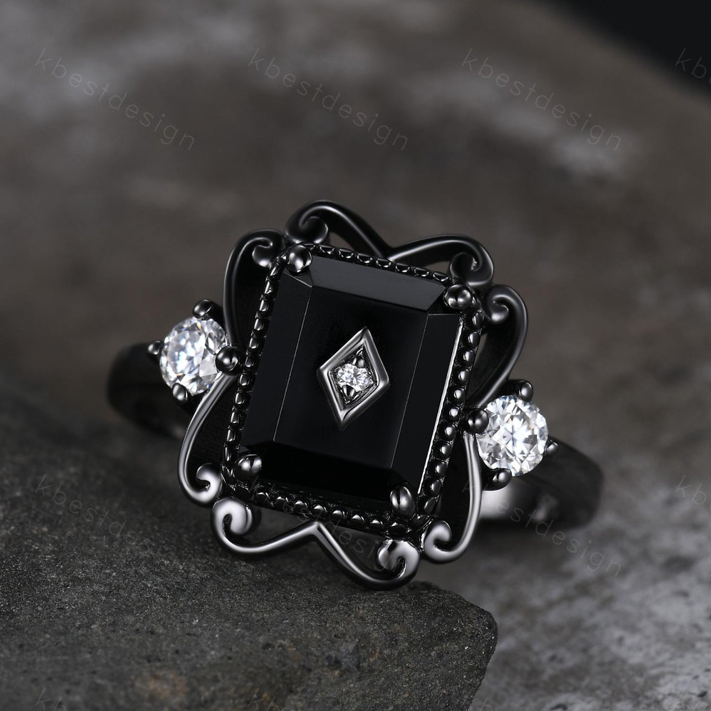 Vintage Black Onyx statement ring Antique Black Gold Ring For Women Moissanite bridal Ring Gothic Black Gemstone Engagement Ring