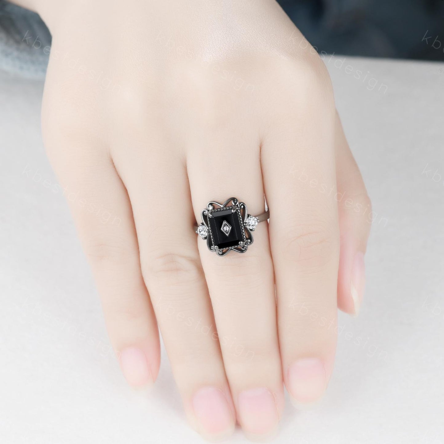 Vintage Black Onyx statement ring Antique Black Gold Ring For Women Moissanite bridal Ring Gothic Black Gemstone Engagement Ring