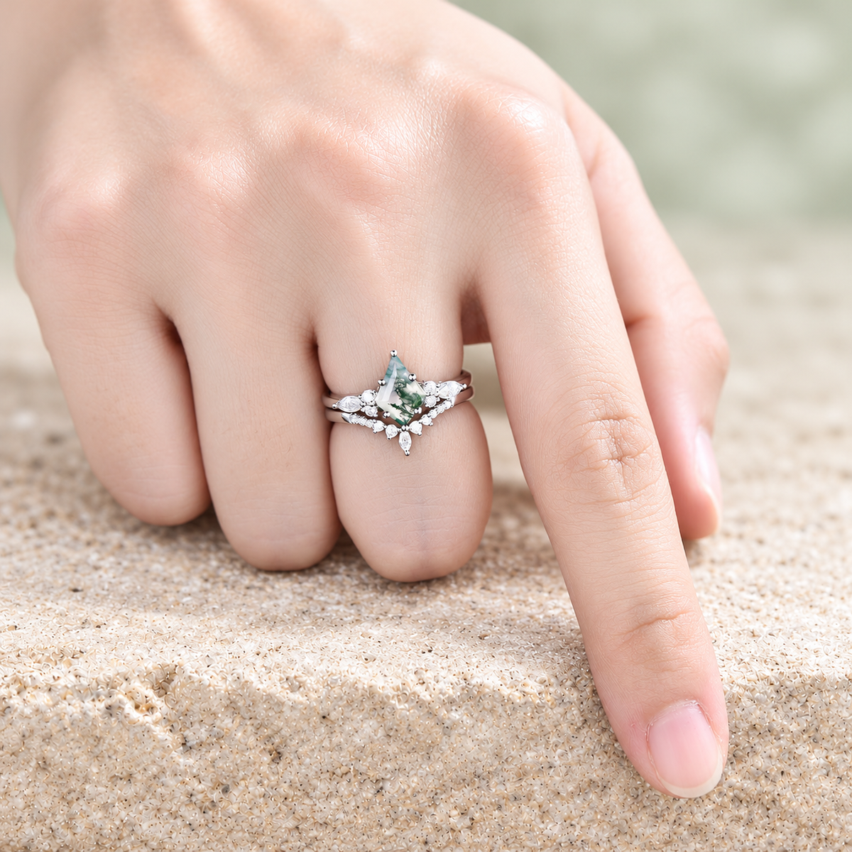 Kite Moss Agate Leaf Bridal Ring Set — detail 2