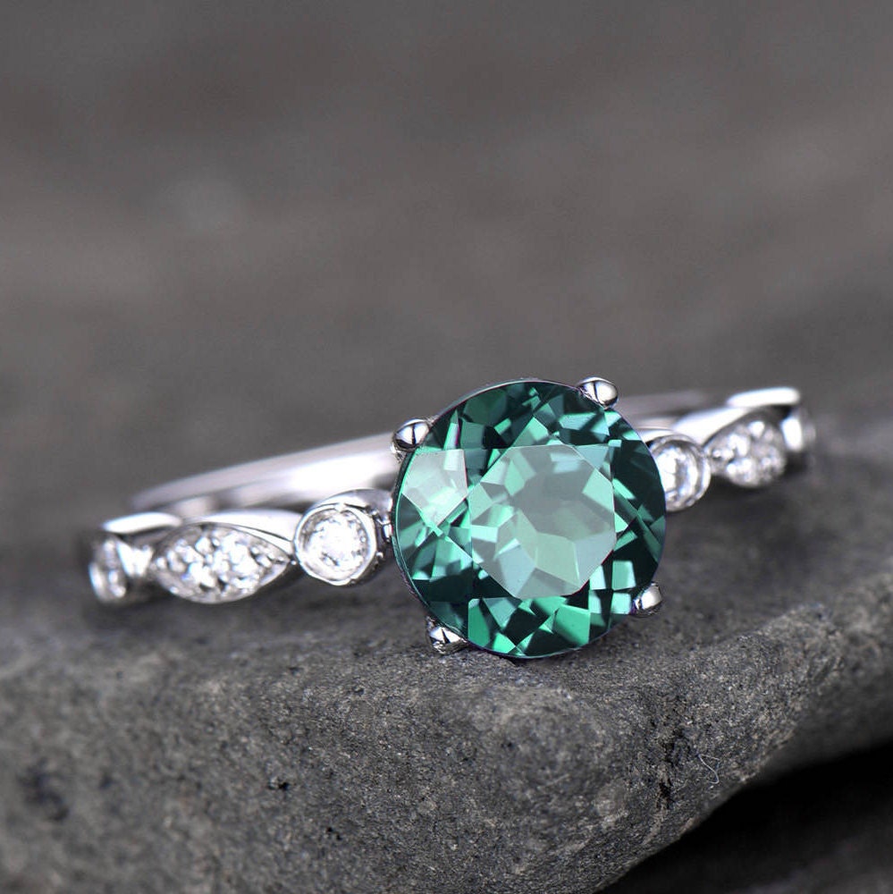 Alexandrite Engagement Ring Art Deco Wedding Band 6.5mm Round Cut Color Change Gemstone Solitaire Ring White Gold Plated Silver Bridal Ring