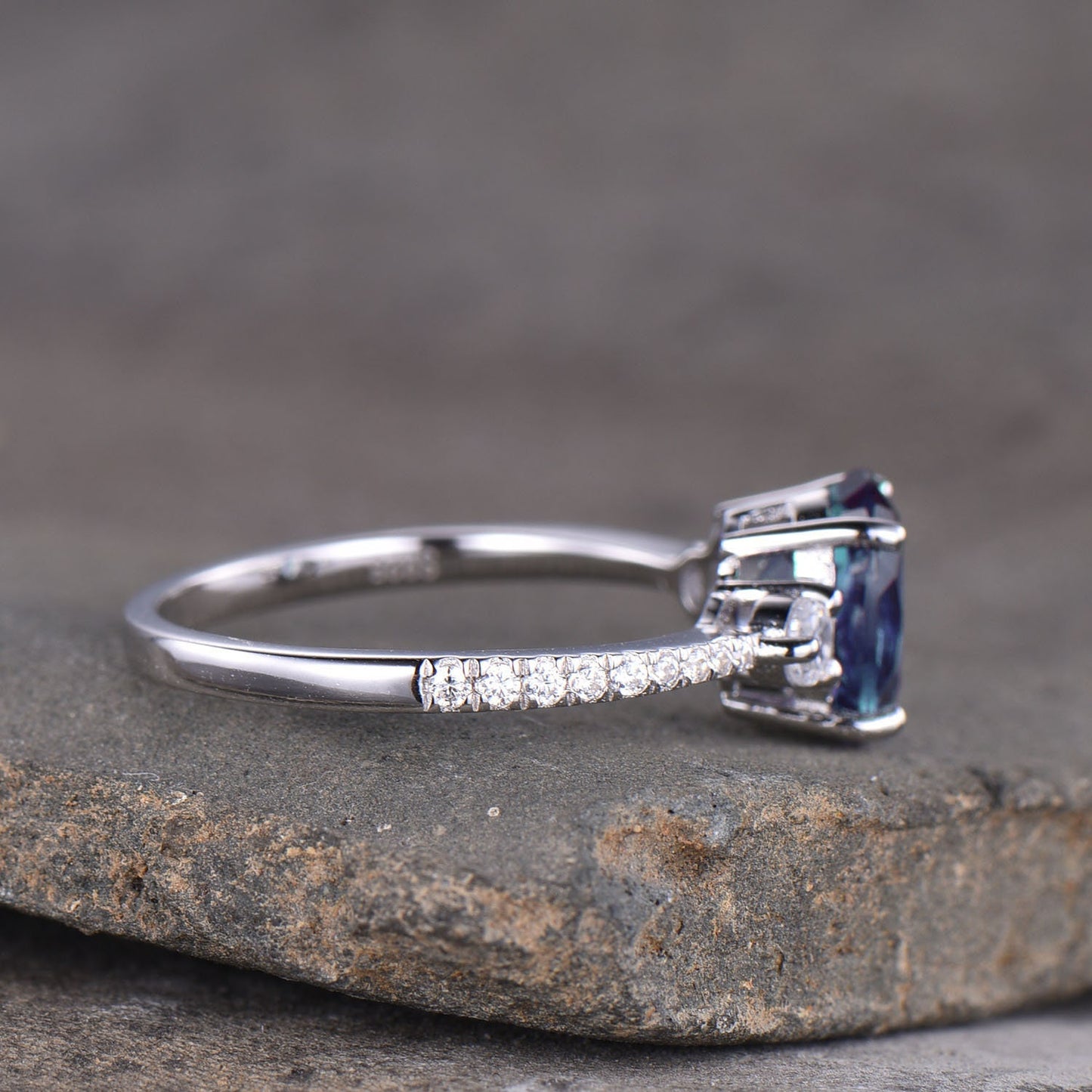 Oval Alexandrite Ring, Alexandrite Man Made Diamond Three Stone Engagement Ring, 14K Gold Ring, Alexandrite Engagement Ring, Silver Rings