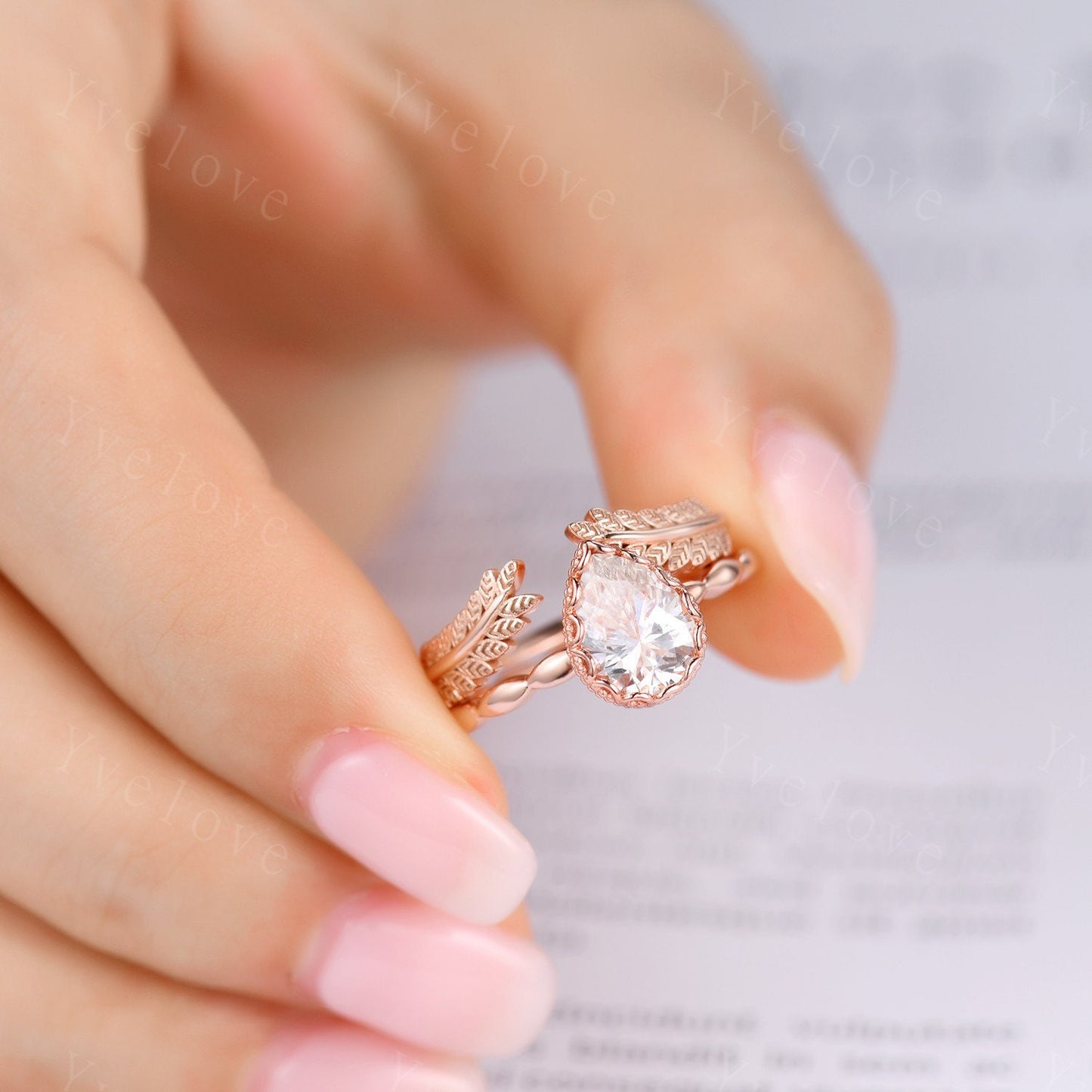 Vintage Pear Cut Moissanite Engagement Ring Set Unique Leaf Twisted Design Ring Art Deco 14K Rose Gold Oval Moissanite Bridal Set Customized