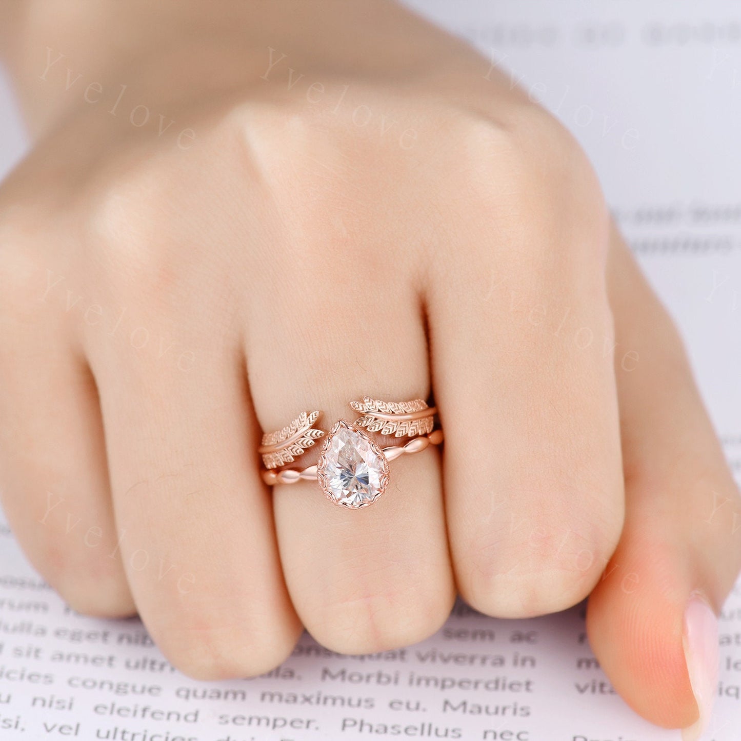 Vintage Pear Cut Moissanite Engagement Ring Set Unique Leaf Twisted Design Ring Art Deco 14K Rose Gold Oval Moissanite Bridal Set Customized