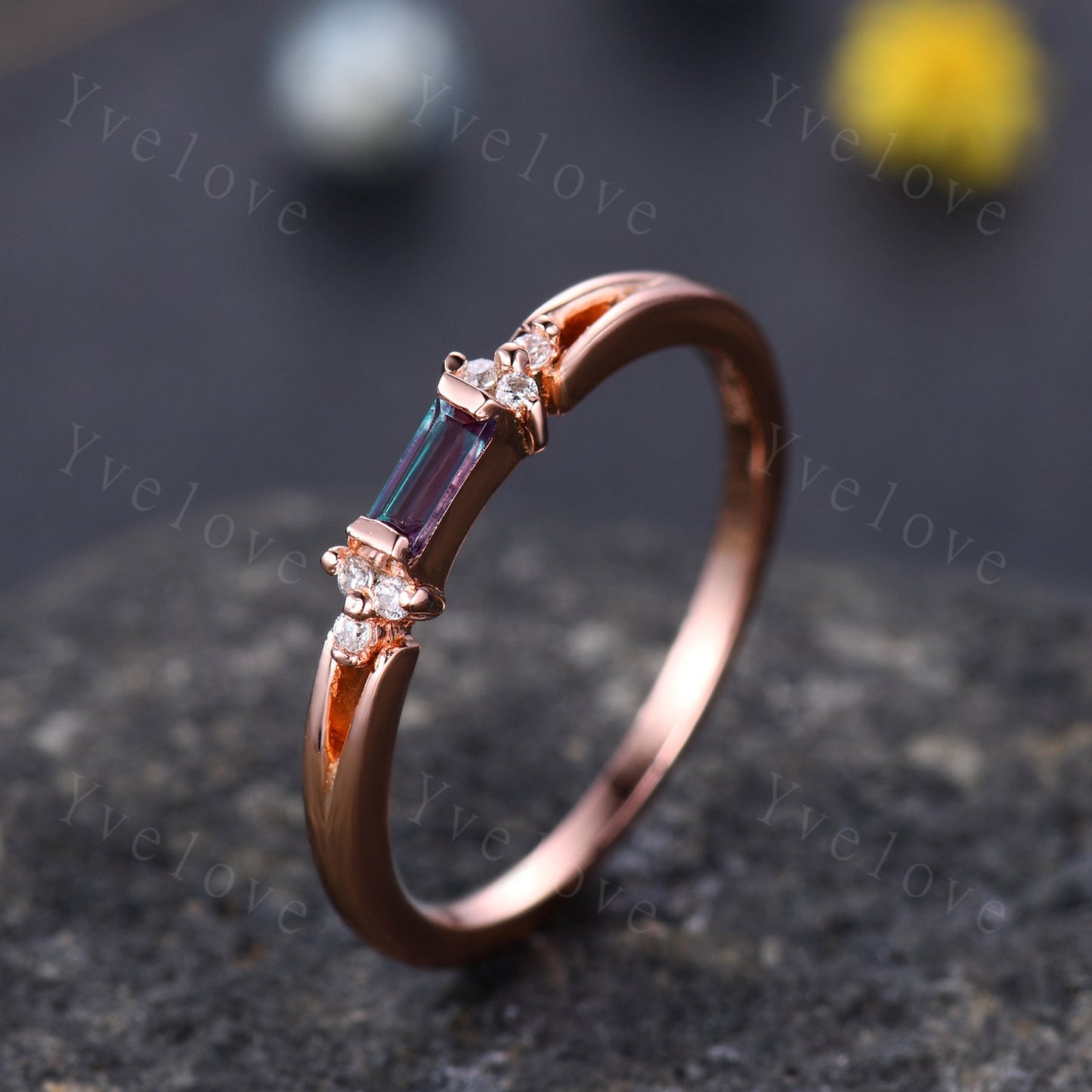 Baguette Cut Alexandrite Ring,June Birthstone Ring,Alexandrite Wedding Ring,Rose Gold Wedding Band,Exquisite Ring,Anniversary Gift for her