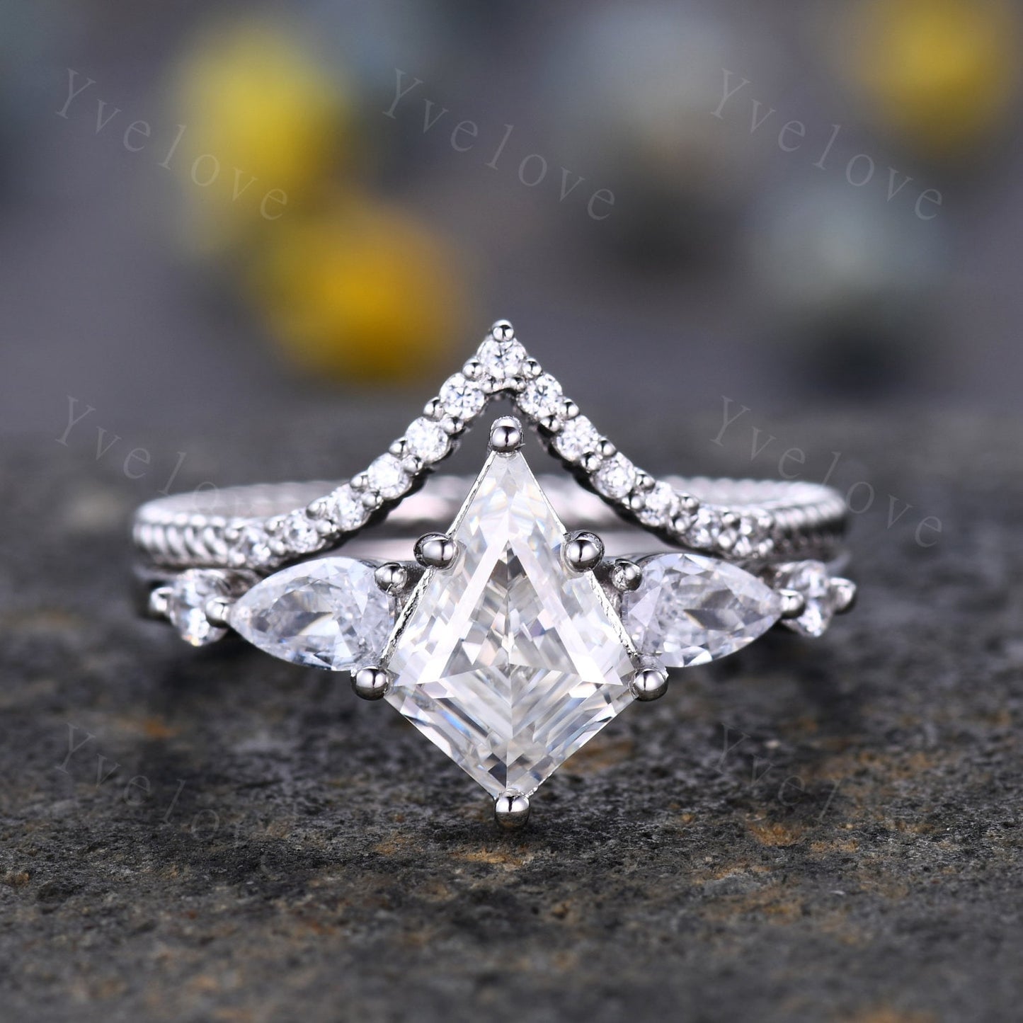 Vintage Kite Cut Moissanite Engagement Ring Set,Pear Cut Moissanite Gem Ring For Women,Unique bridal Wedding Band,14K White Gold,Custom Ring