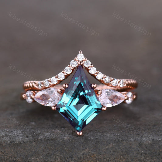 Vintage kite cut alexandrite engagement ring set rose gold pear shaped wedding ring for women unique curved stacking band bridal wedding set