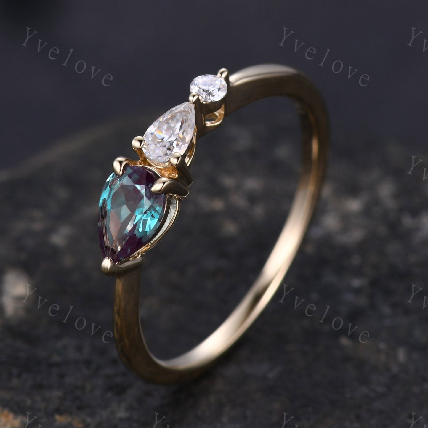 Vintage Alexandrite Engagement Ring,Pear Cut Gems,Art Deco Moissanite Wedding Band,3 Stone Unique Women Bridal Promise Ring,Yellow Gold Ring