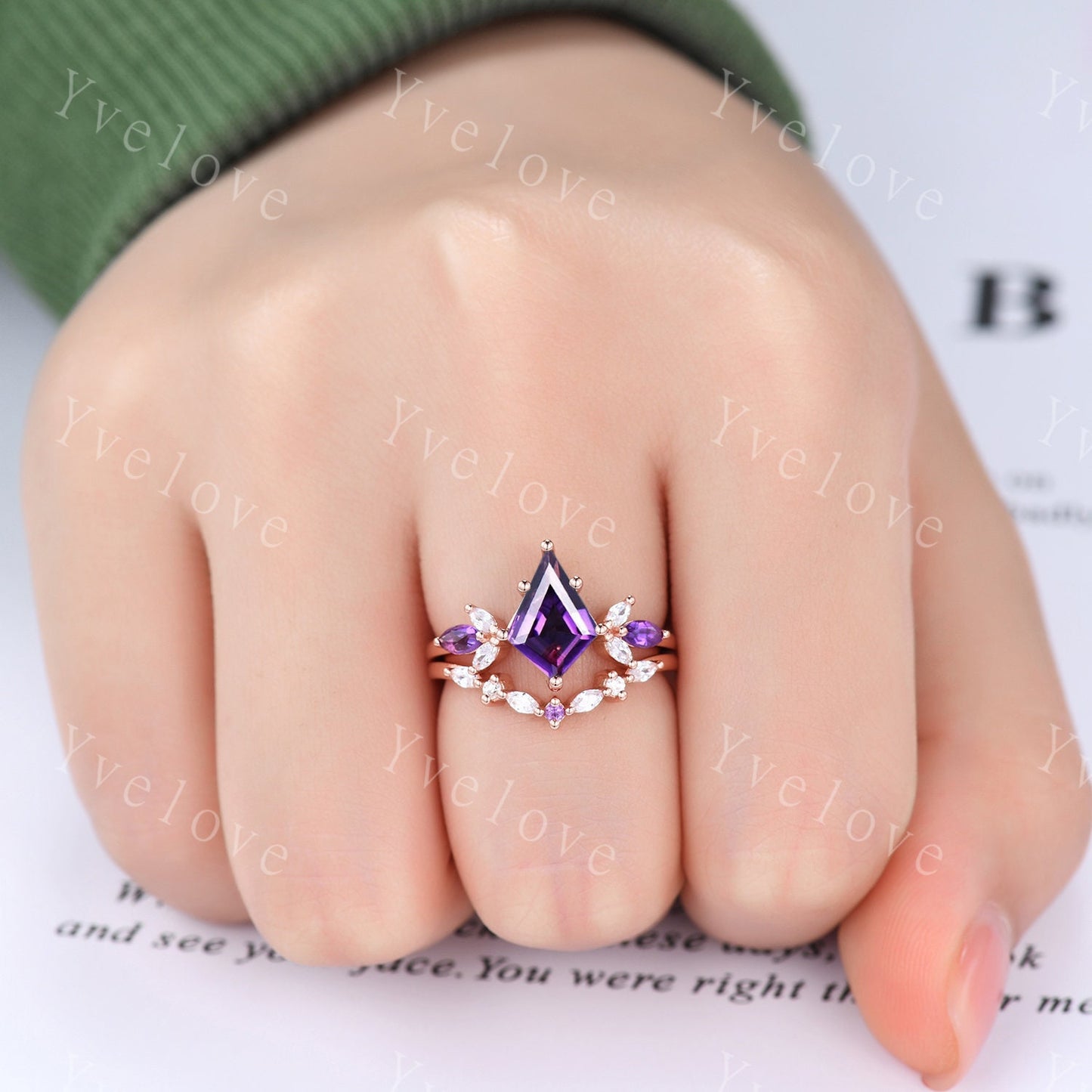 Vintage Kite Shaped Amethyst Engagement Ring Rose Gold Women Unique Moissanite Amethyst Gem Matching Band Promise Bridal Stacking Ring Set