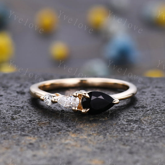 Vintage Black Onyx Engagement Ring,Pear Cut Gems,Art Deco Moissanite Wedding Band,3 Stone Unique Women Bridal Promise Ring Gift,Gold Ring