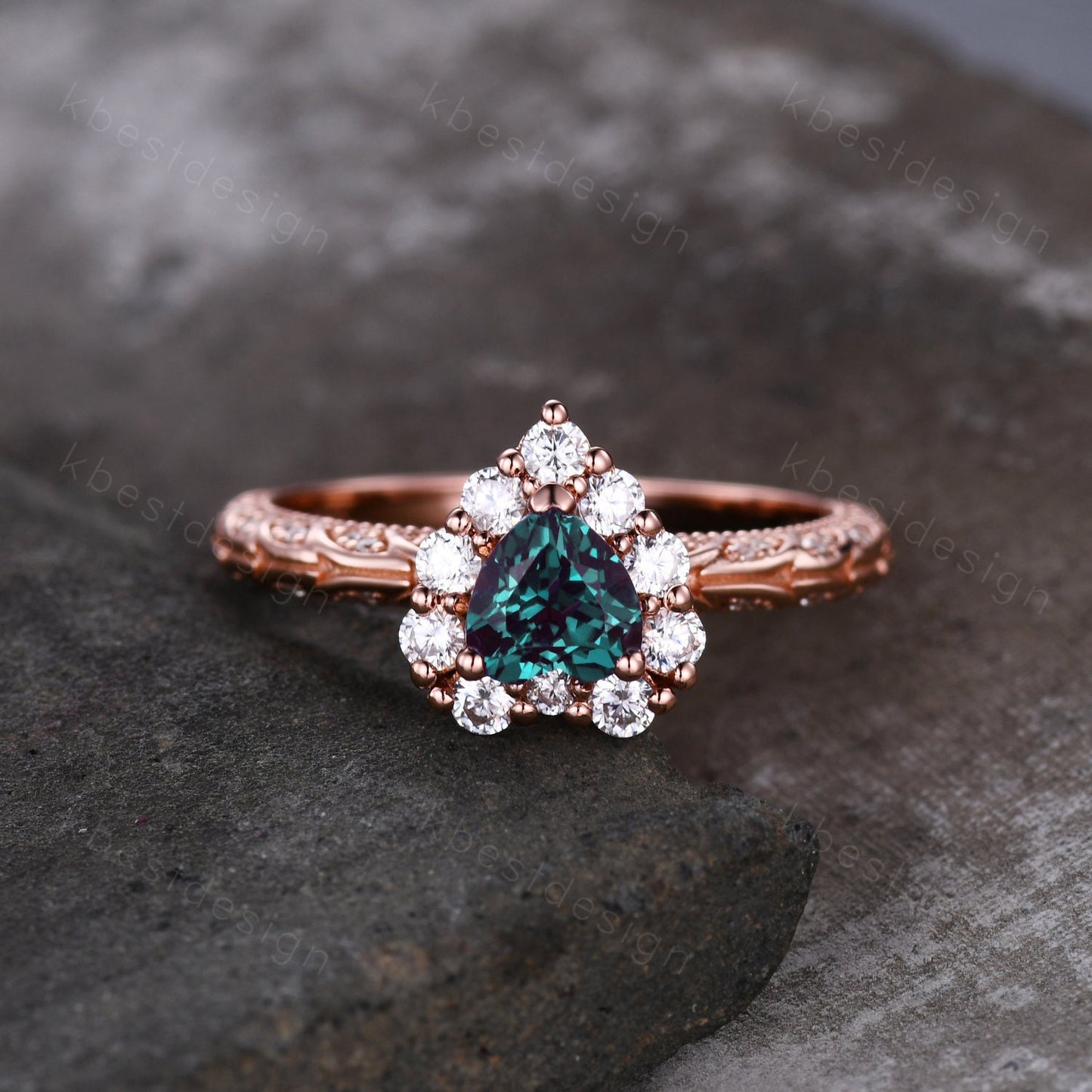 Antique Alexandrite Engagement Ring Rose Gold Heart Shaped Ring Unique Halo Moissanite Ring Art Deco Promise Ring June Birthstone Ring