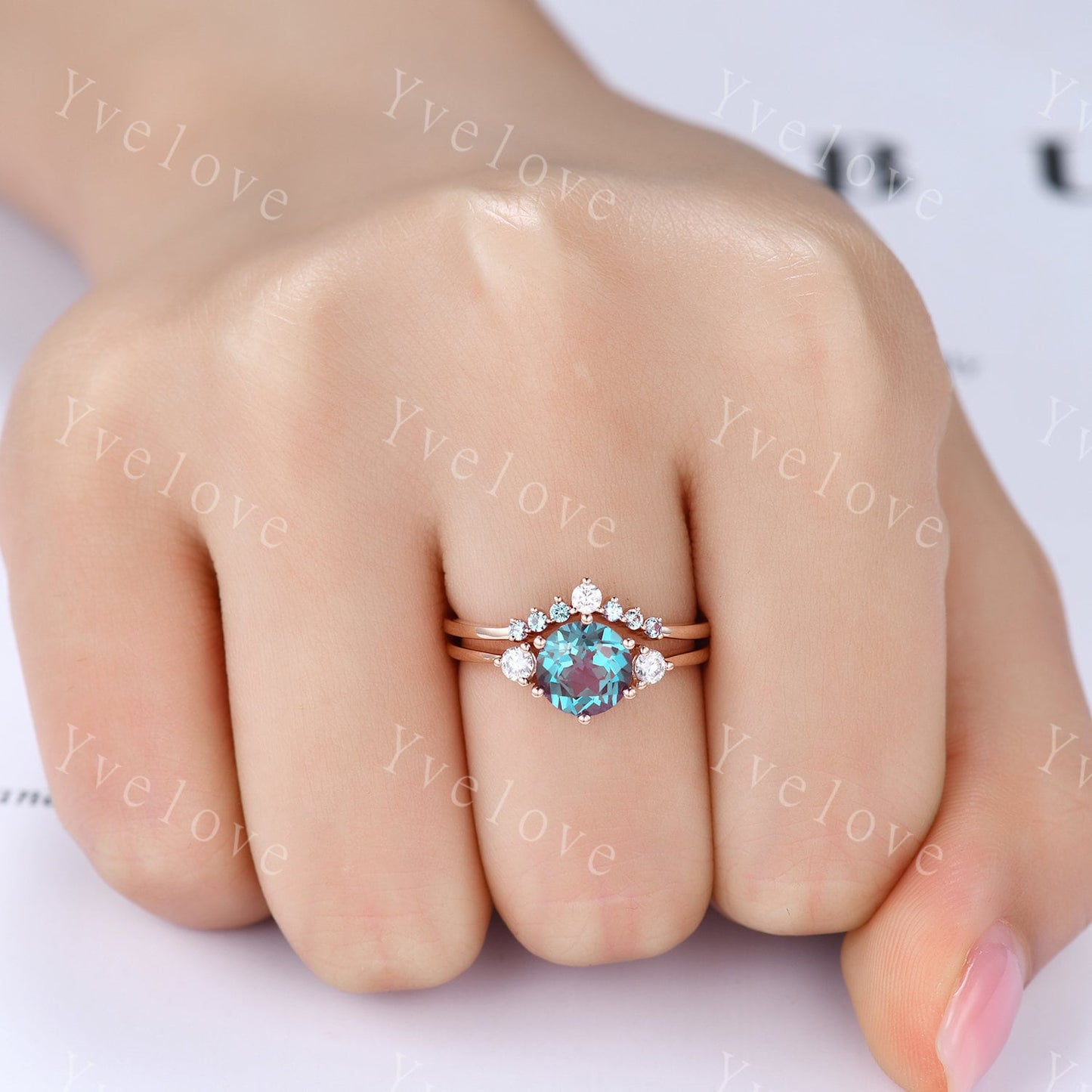 Alexandrite Engagement Ring Set Curved Crown Diamond/Moissanite Matching Band Color change alexandrite Ring Set Rose Gold Bridal Wedding Set