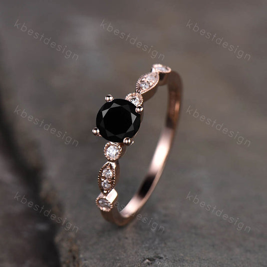 Vintage Black Onyx Ring Rose Gold Round cut Engagement Ring Unique Art Deco Wedding Ring for Women Black Gemstone Ring Dainty Ring Handmade