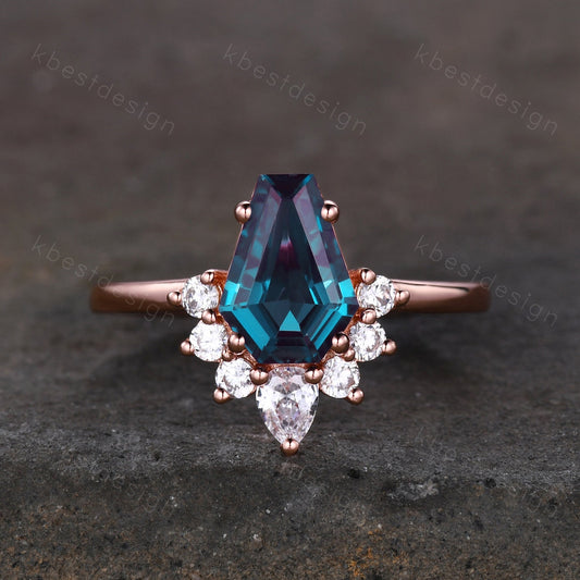 Coffin Alexandrite Engagement Ring Vintage 14K Rose Gold Ring Art Deco Unique Moissanite Bridal Anniversary Promise Ring June Birthstone