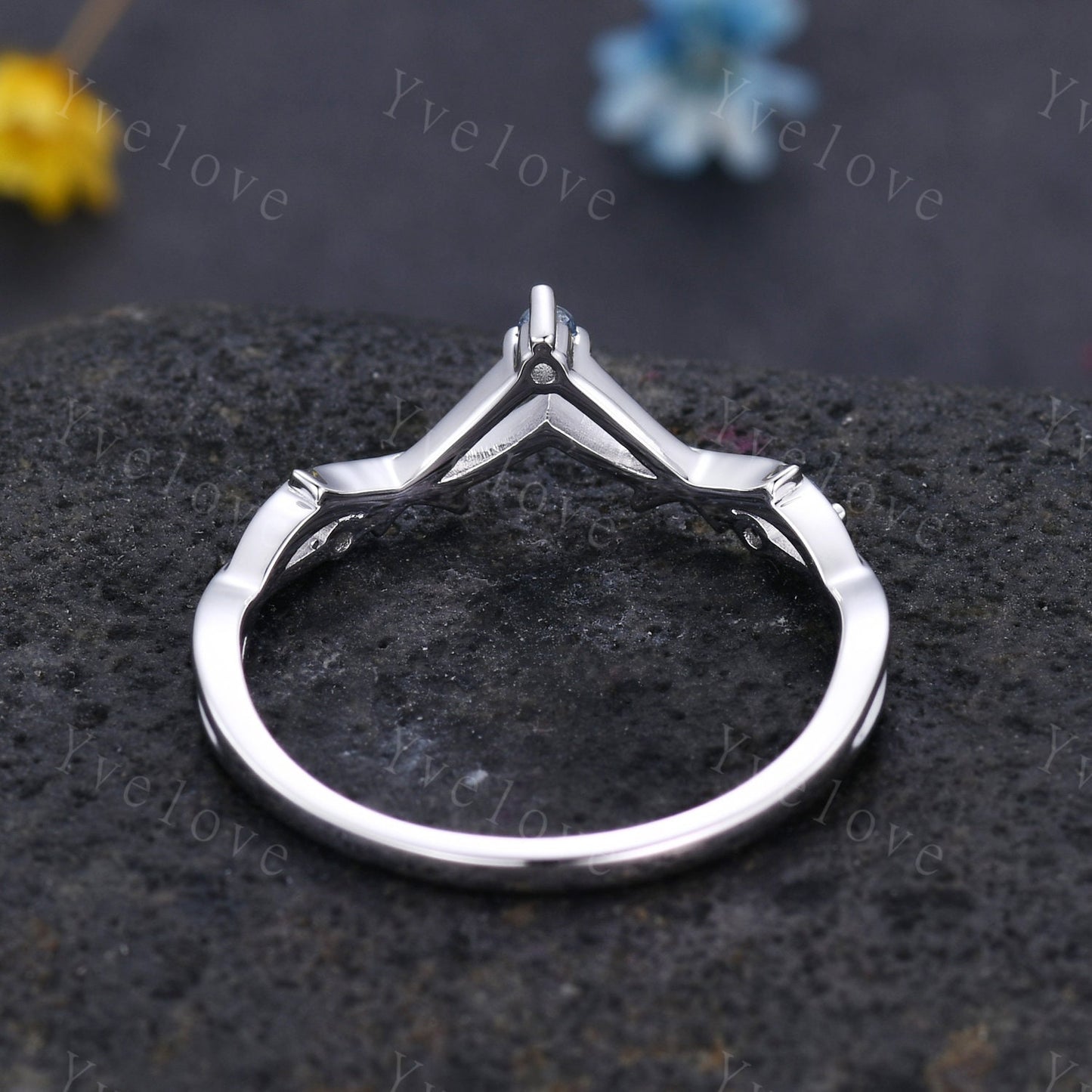 Minimalist Twig Engagement Ring,Twig Matching Band,Women Vine Alexandrite Band ,Art Deco V Curved Branch Alexandrite Wedding Band,Silver
