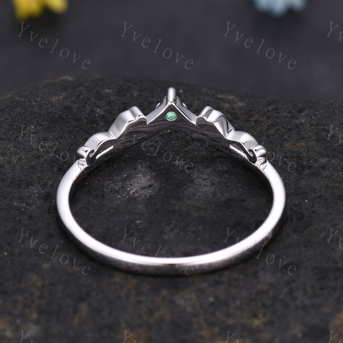 Minimalist Emerald Twig Engagement Ring,Twig Leaf Matching Band,Women Vine Band ,Art Deco V Curved Branch Wedding Band,White Gold Ring Gift