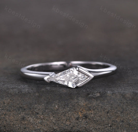 Vintage Moissanite Engagement Ring, Kite Cut Ring, Art Deco Moissanite Wedding Band, Unique Women Bridal Promise Ring, Silver Ring