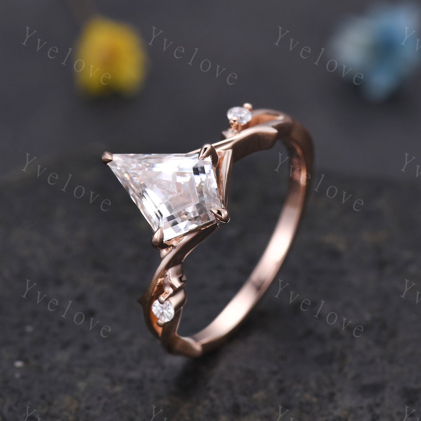 Vintage Kite Shaped Moissanite Engagement Ring Set,Twisted Ring,Leaf Vines Moissanite Bridal Set,Branch Ring,Dainty Twig Diamond Ring Gift