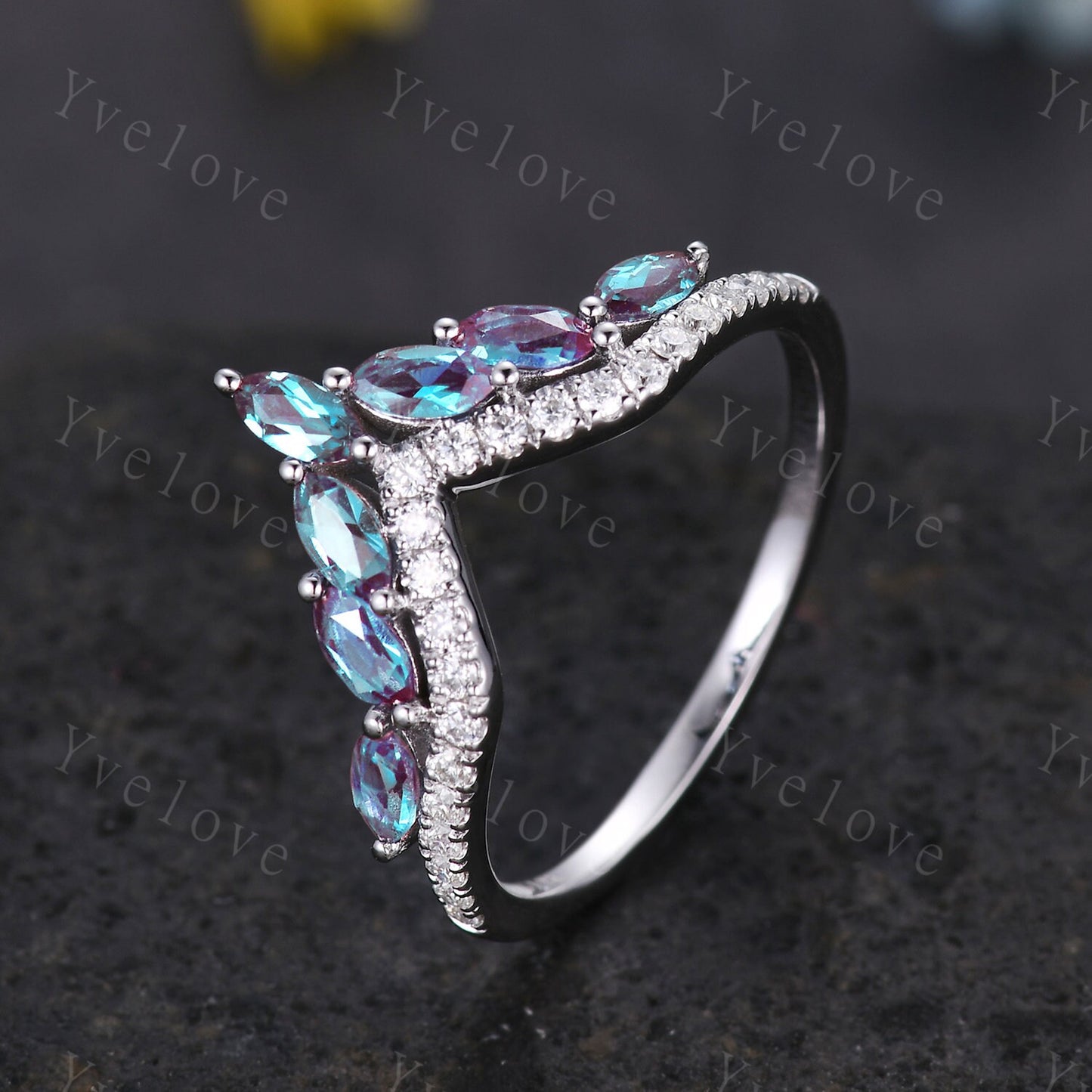 Vintage Alexandrite wedding ring,Alexandrite Moissanite wedding band,Marquise alexandrite ring,V Curved stacking matching rings,Silver ring