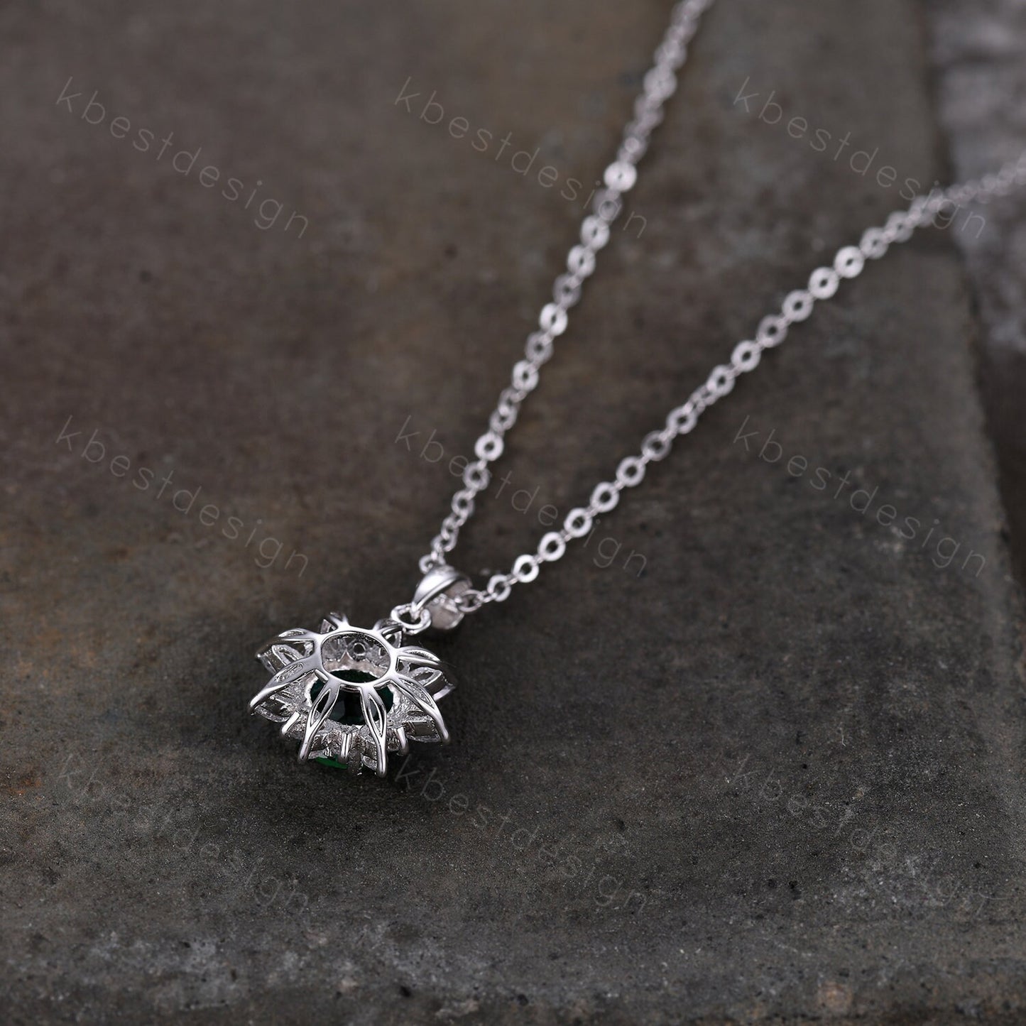 Round cut green emerald necklace solid 14k 18k white gold vintage unique Personalized pendant women moissanite anniversary bridal gift