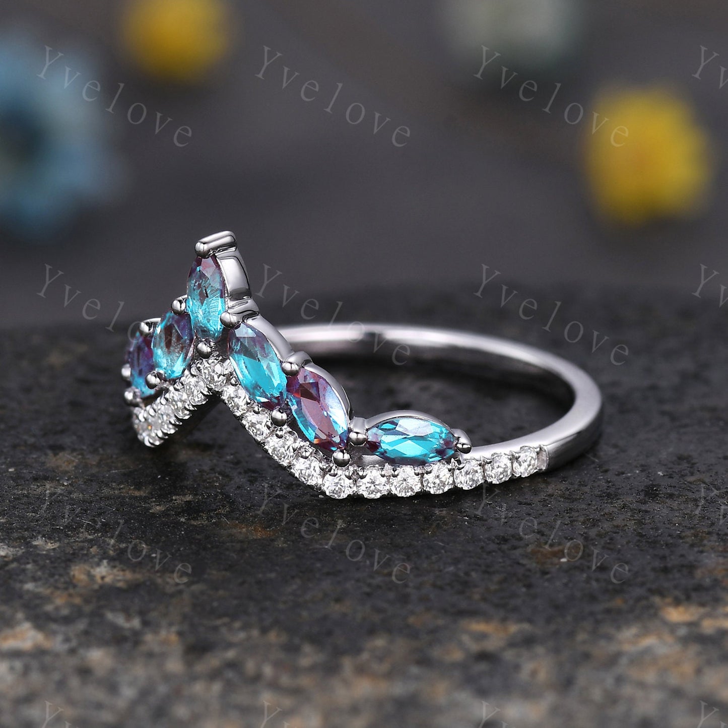 Vintage Alexandrite wedding ring,Alexandrite Moissanite wedding band,Marquise alexandrite ring,V Curved stacking matching rings,Silver ring