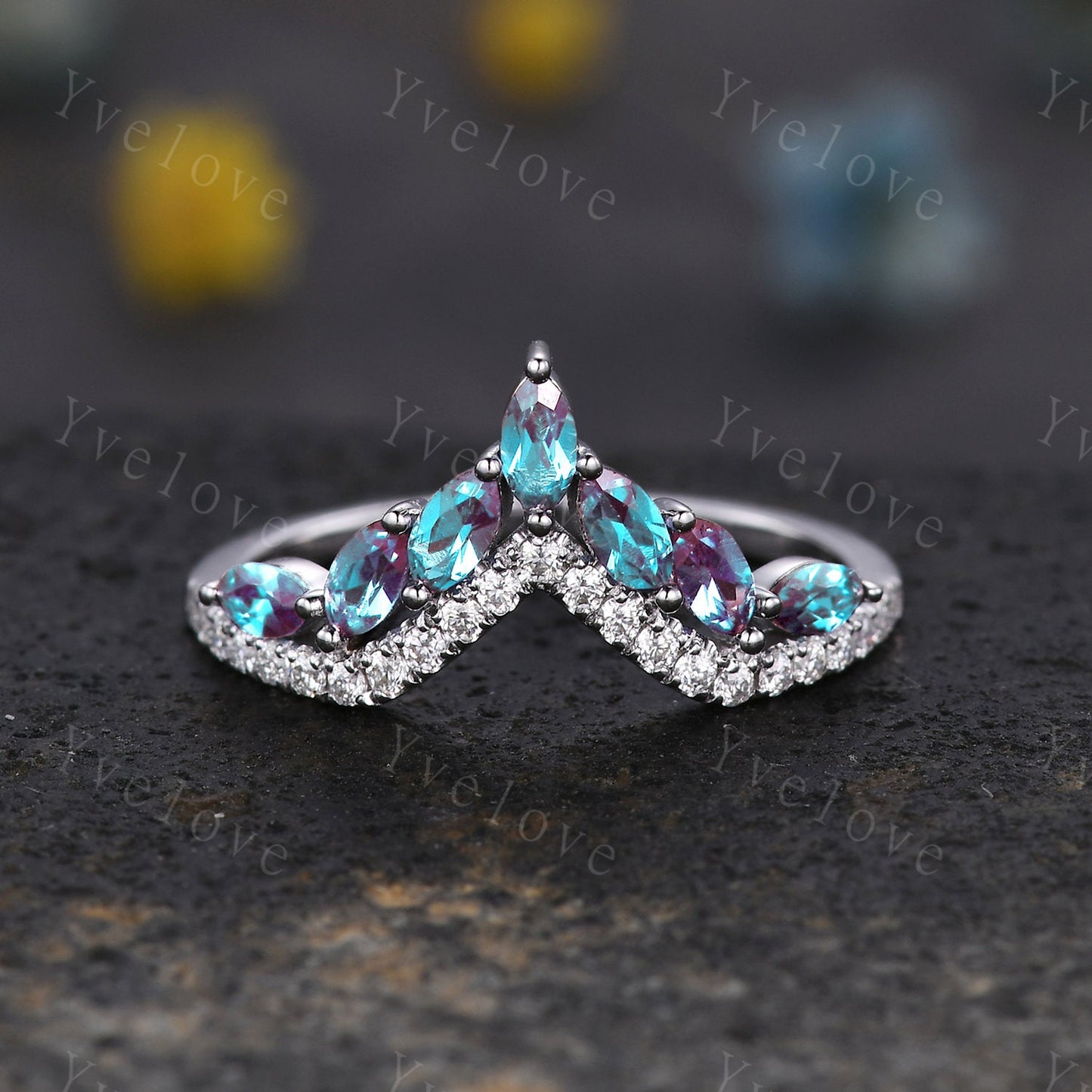 Vintage Alexandrite wedding ring,Alexandrite Moissanite wedding band,Marquise alexandrite ring,V Curved stacking matching rings,Silver ring