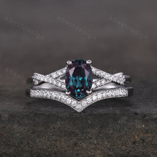 Oval cut Alexandrite bridal ring set vintage unique Alexandrite engagement ring curved moissanite ring set for women silver ring