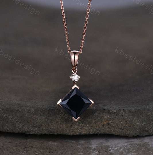3CT Princess Cut Natural Black Onyx Necklace 14K Rose Gold Unique Black Gemstone Pendant for Women Vintage Personalized Anniversary Necklace