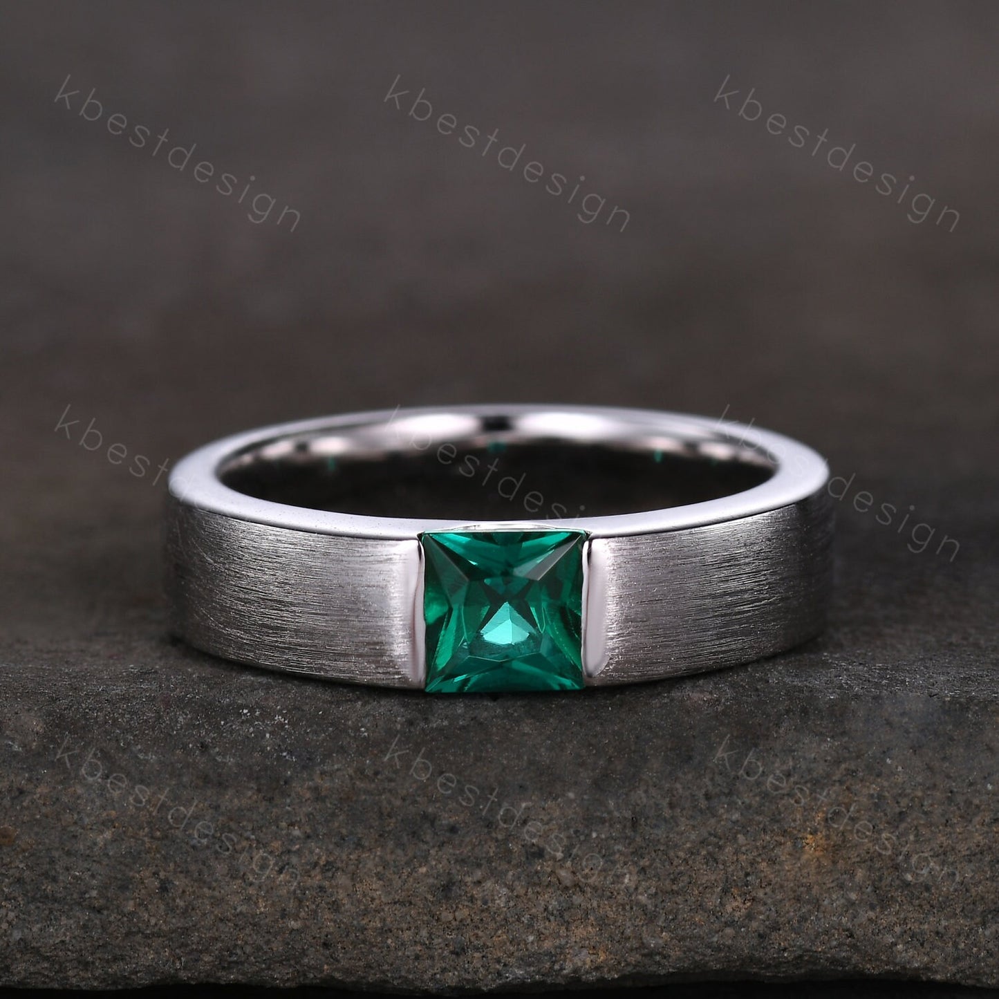Mens Green Emerald Wedding Band, 5mm Princess Cut Green Emerald Mens Wedding Band, Solid Gold 10k/14k/18k Wedding Ring, His Wedding Band