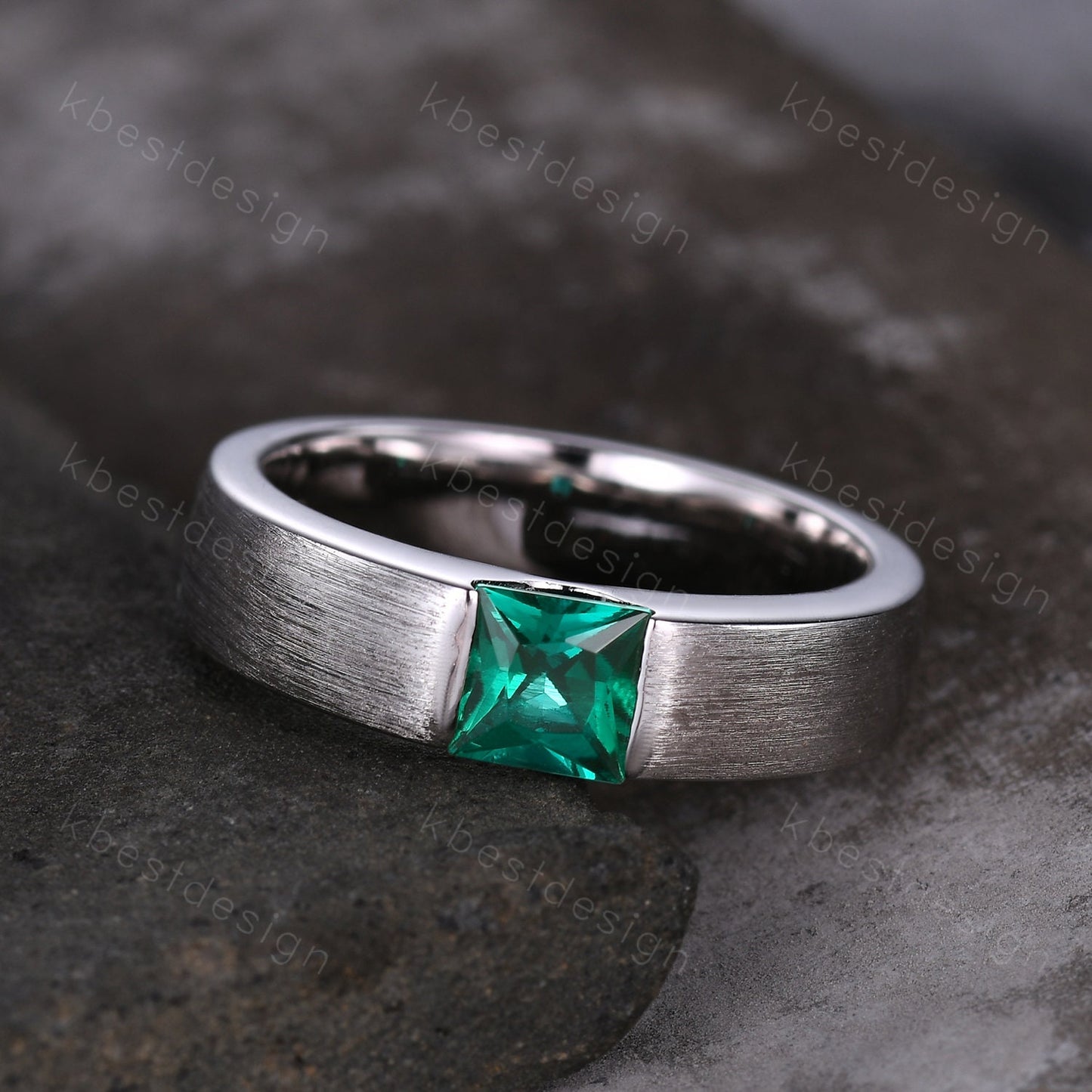 Mens Green Emerald Wedding Band, 5mm Princess Cut Green Emerald Mens Wedding Band, Solid Gold 10k/14k/18k Wedding Ring, His Wedding Band
