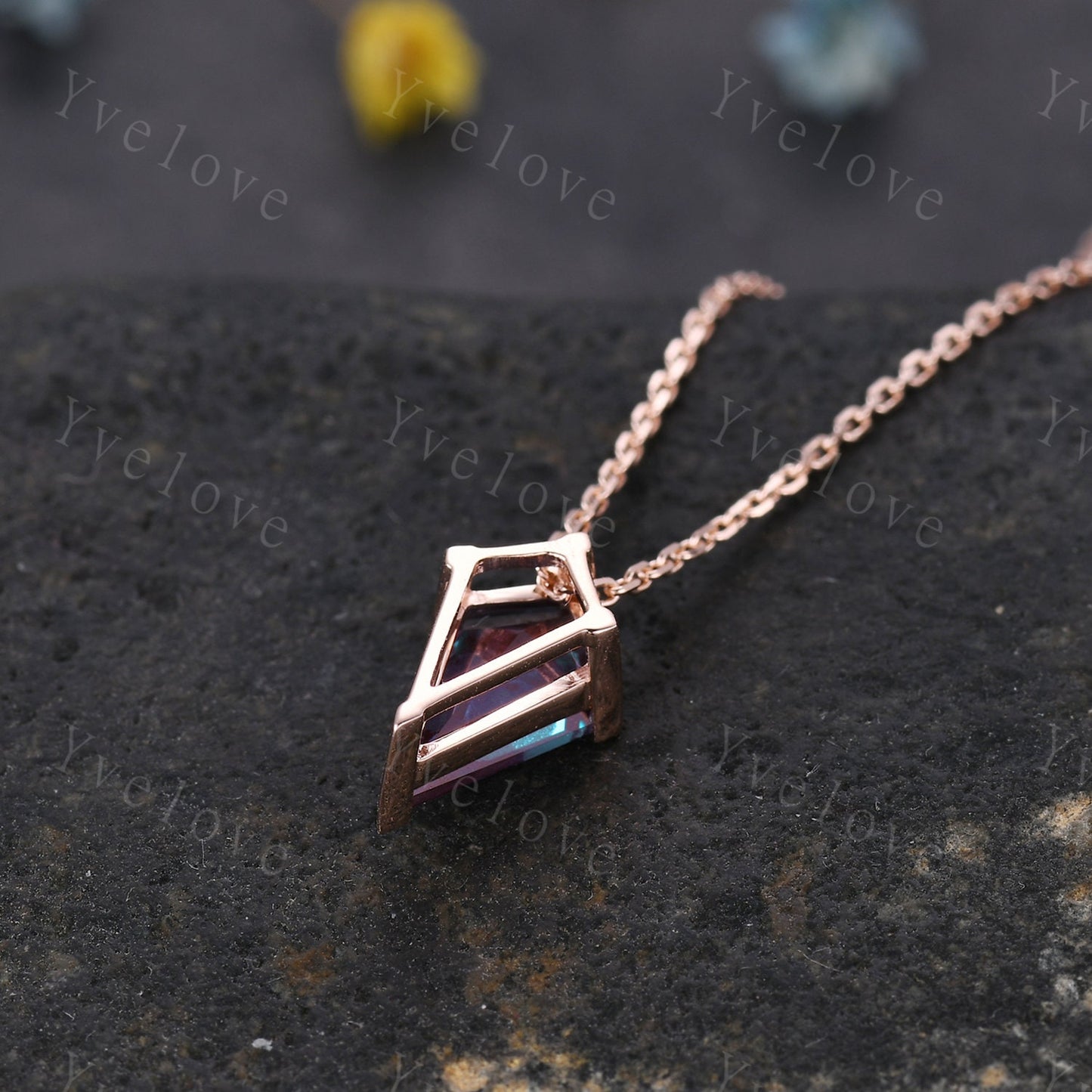 Unique Kite shaped Amethyst Pendant, Amethyst  Necklace,Silver Art Deco Necklace,February Gift,Vintage Women Bridal Gift Anniversary Gift