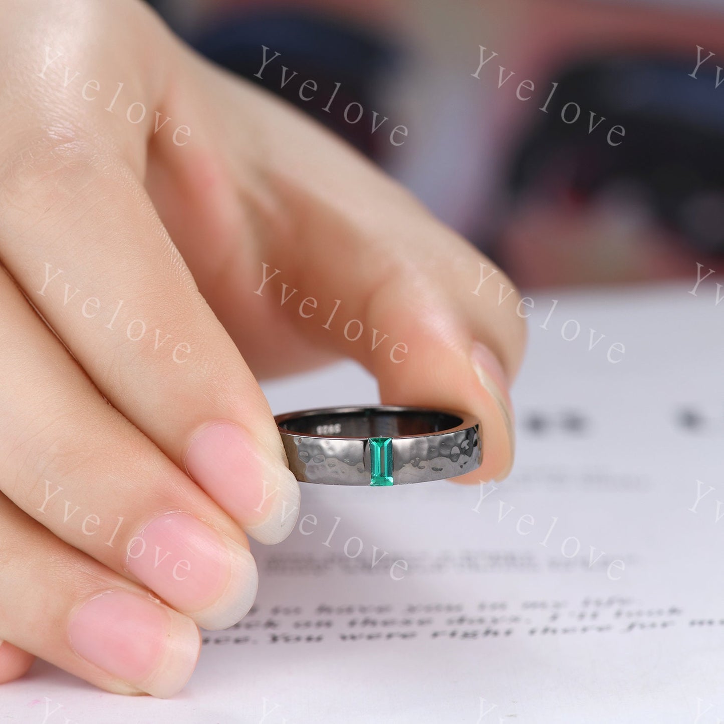 Custom order for Nate,main stone emerald, smooth band,18k black gold