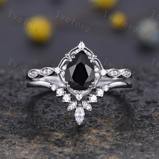 Vintage Black Onyx Engagement Ring,Pear Shape Black Onyx Ring Set,925 Silver Ring,Unique Women Moissanite Promise Ring For Her,Handmade Ring