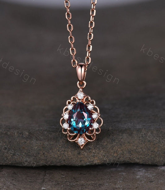 Vintage 1.5CT Alexandrite Necklace, Rose Gold Pear cut Alexandrite Pendant, June Birthstone Jewelry, Unique Art Deco Bridal Promise Gift