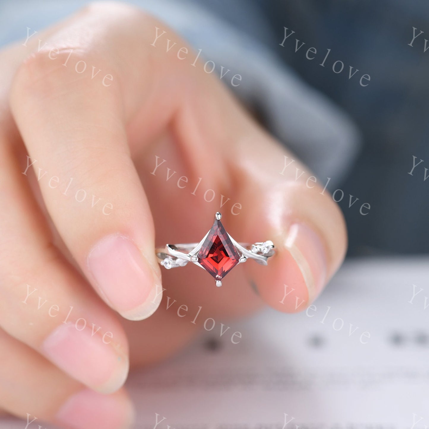 Vintage Kite Shaped Red Garnet Engagement Ring Set,Twisted Ring Vines Diamond Bridal Set,Branch Ring,Dainty Twig Diamond Ring Promise Gift
