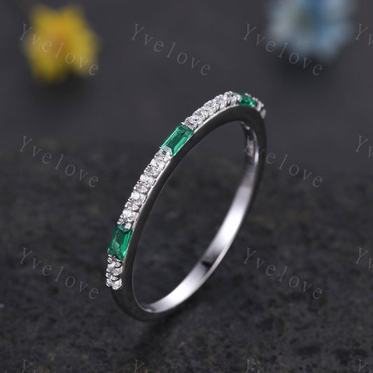 Emerald Ring,Minimalist Stackable Band,Baguette Emerald Diamond Wedding Ring,Half Eternity Wedding Band,Anniversary Stacking Ring,Custom