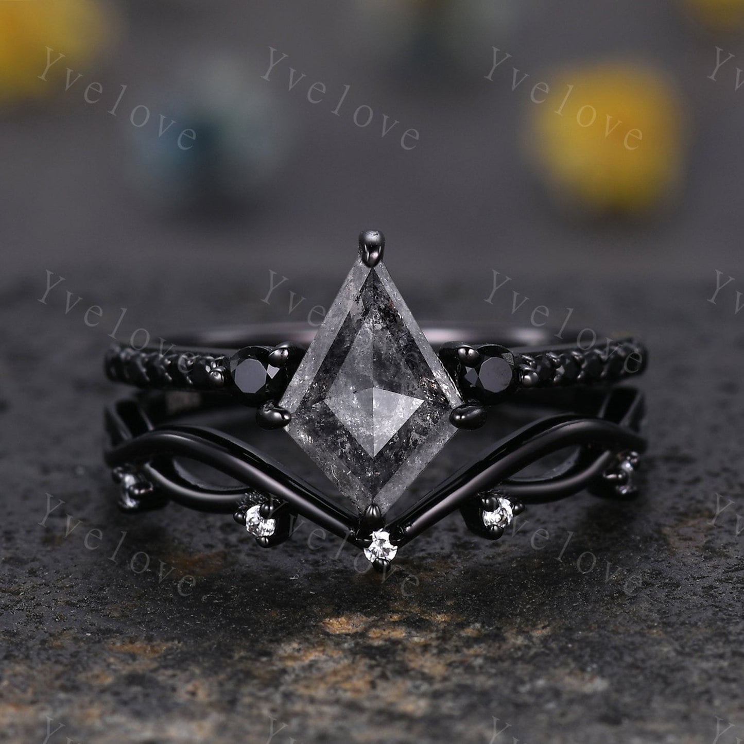 Dainty Kite Cut Salt and Pepper Diamond Engagement Ring Set Antique Black Gold Ring Black Spinel Gems Bridal Set Promise Ring Handmade Gift