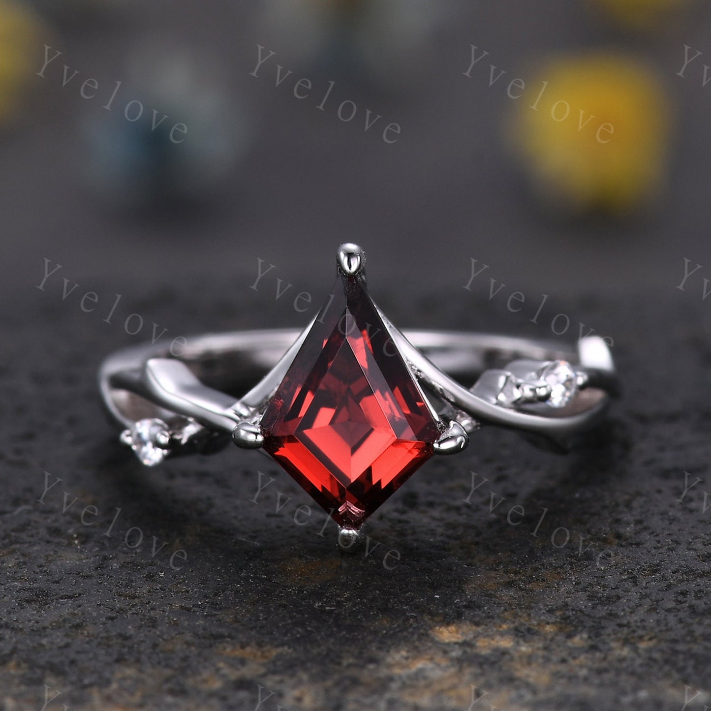 Vintage Kite Shaped Red Garnet Engagement Ring Set,Twisted Ring Vines Diamond Bridal Set,Branch Ring,Dainty Twig Diamond Ring Promise Gift