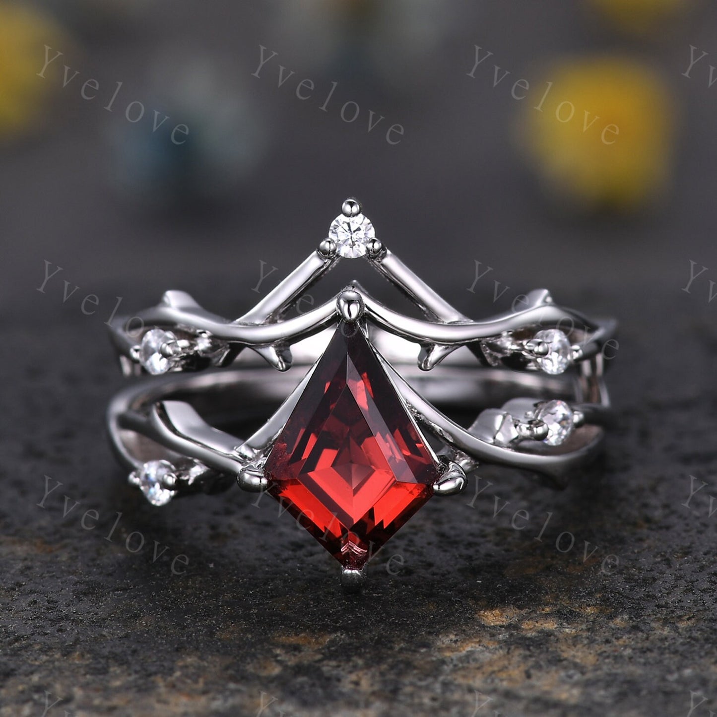 Vintage Kite Shaped Red Garnet Engagement Ring Set,Twisted Ring Vines Diamond Bridal Set,Branch Ring,Dainty Twig Diamond Ring Promise Gift
