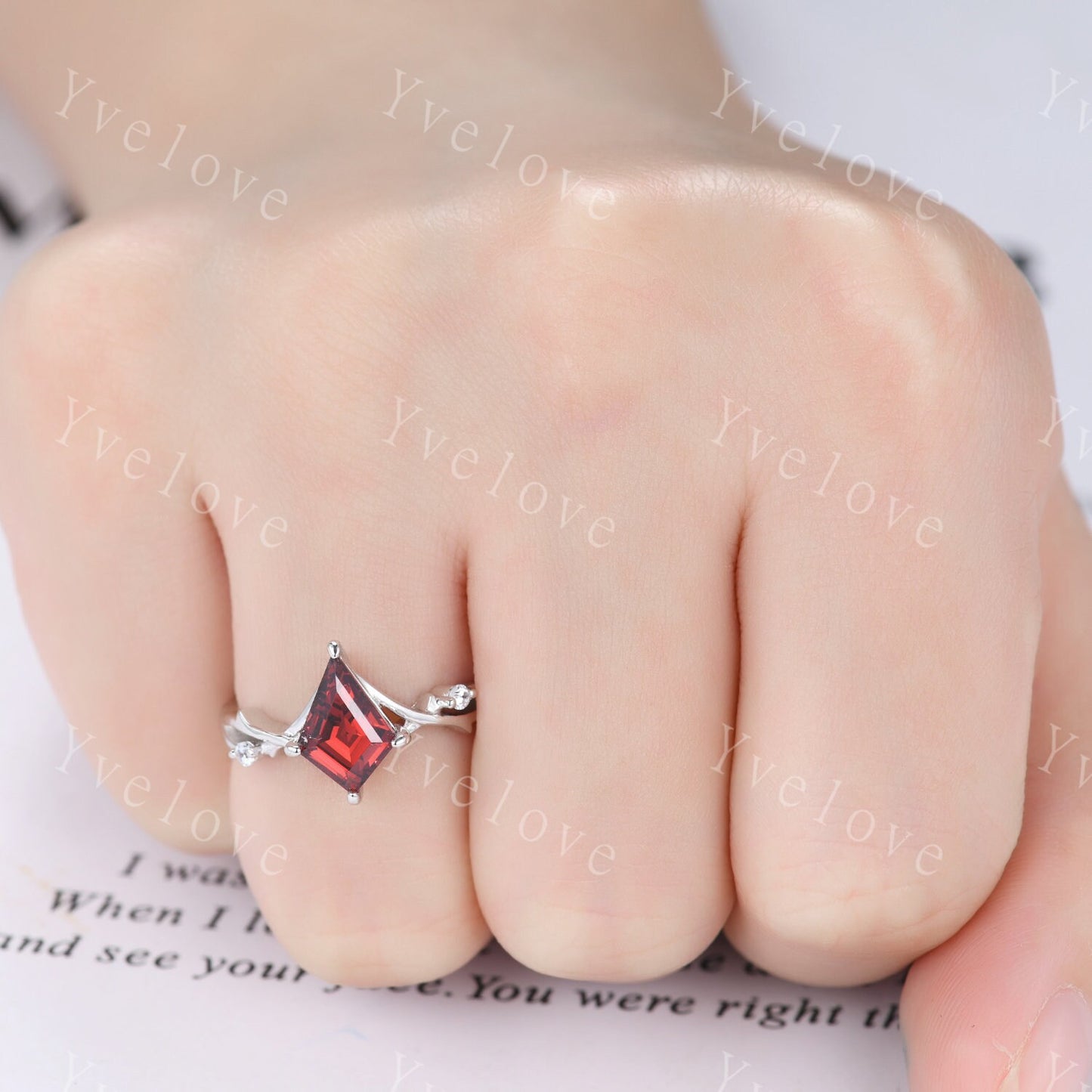 Vintage Kite Shaped Red Garnet Engagement Ring Set,Twisted Ring Vines Diamond Bridal Set,Branch Ring,Dainty Twig Diamond Ring Promise Gift