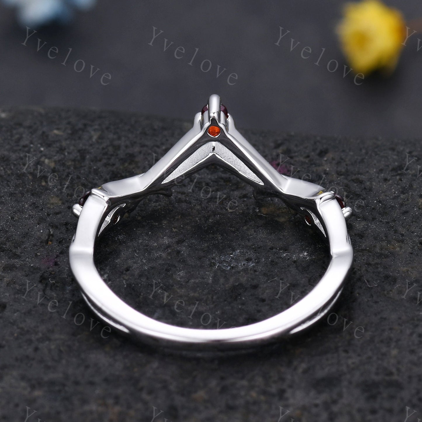 Minimalist Red Garnet Twig Engagement Ring,Twig Matching Band,Women Vine Band,Art Deco V Curved Branch Garnet Wedding Band,White Gold Ring