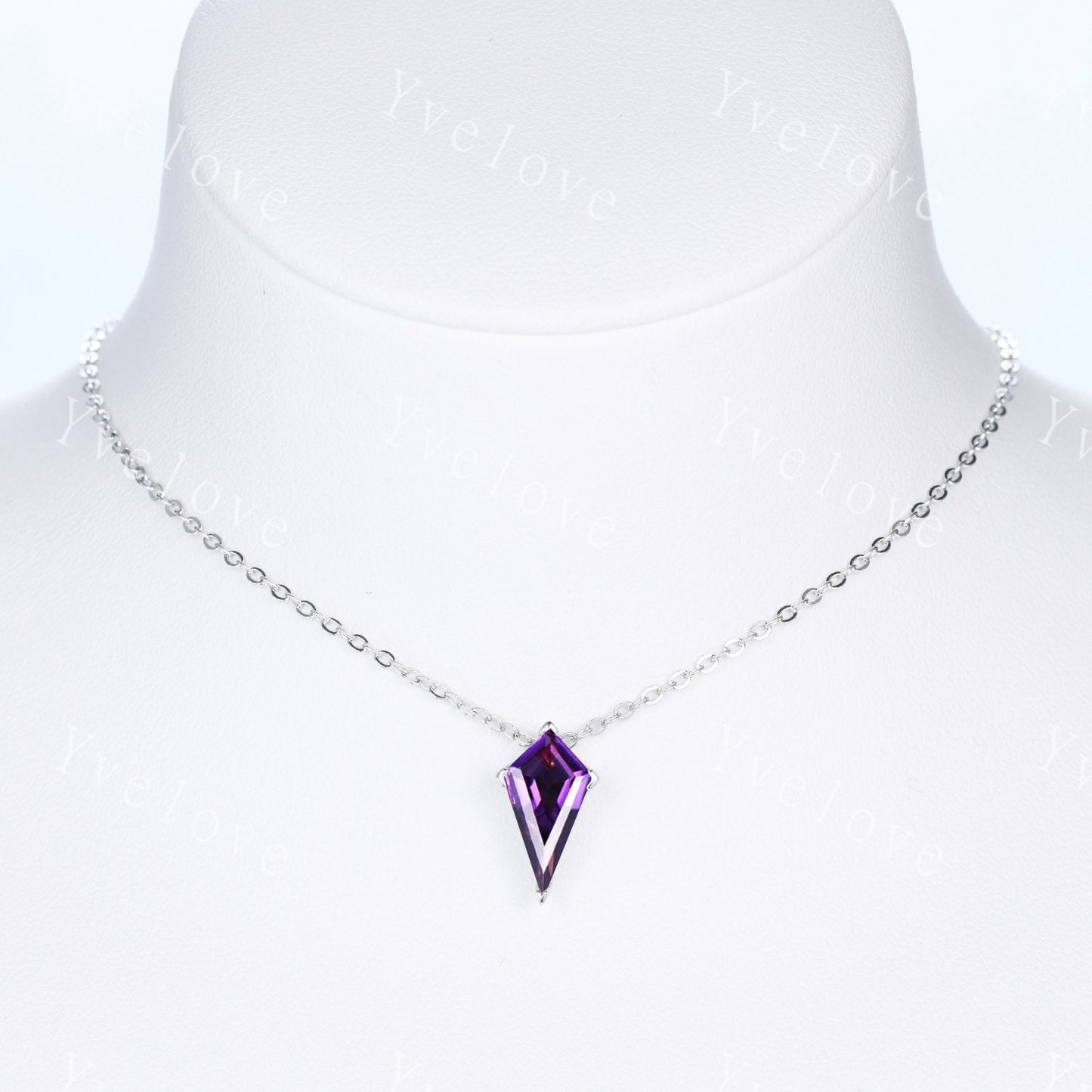 Unique Kite shaped Amethyst Pendant, Amethyst  Necklace,Silver Art Deco Necklace,February Gift,Vintage Women Bridal Gift Anniversary Gift