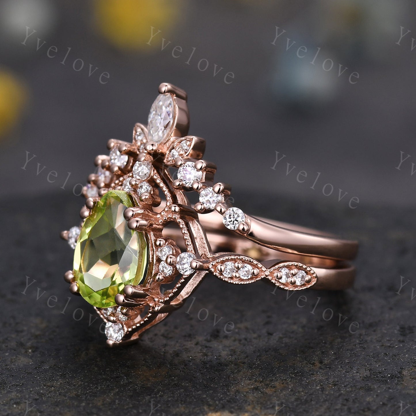 Vintage Green Peridot Ring Set,Pear Shape Peridot Ring,14K Solid Gold Ring,Unique Women Moissanite Promise Ring For Her,Handmade Gift