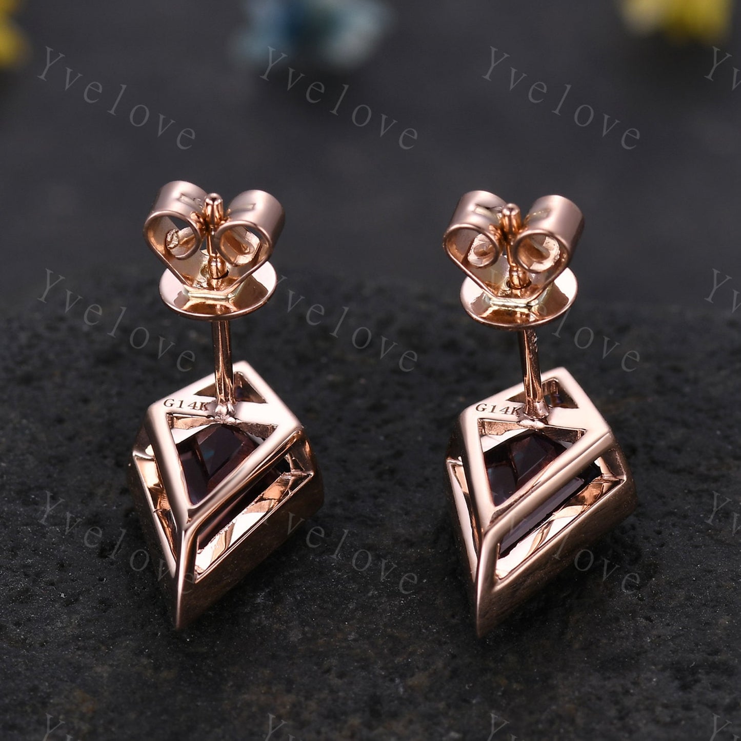 Custom order for Travis, 4x6mm kite cut alexandrite, 14k rose gold