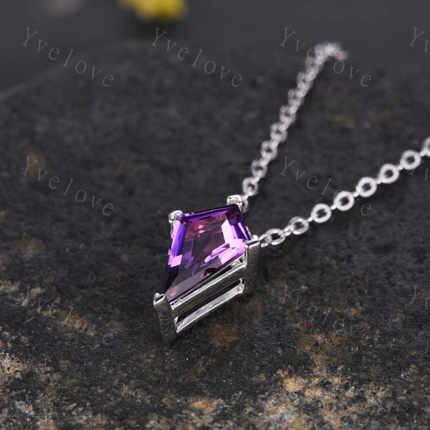 Unique Kite shaped Amethyst Pendant, Amethyst  Necklace,Silver Art Deco Necklace,February Gift,Vintage Women Bridal Gift Anniversary Gift
