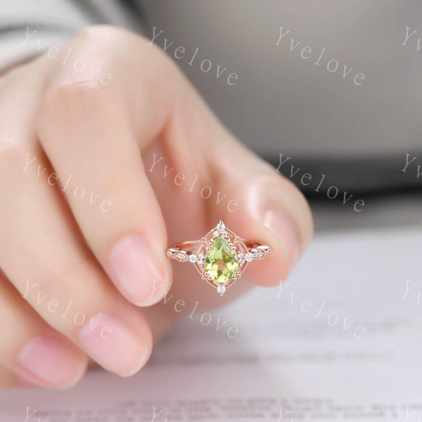 Vintage Green Peridot Ring Set,Pear Shape Peridot Ring,14K Solid Gold Ring,Unique Women Moissanite Promise Ring For Her,Handmade Gift
