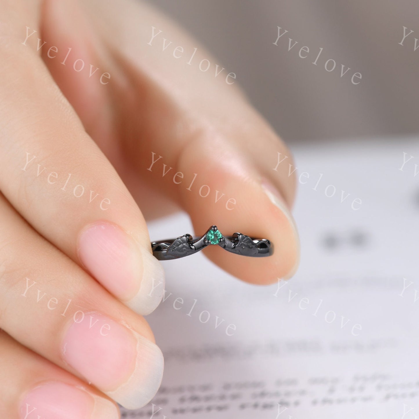 Minimalist Emerald Twig Engagement Ring,Twig Leaf Matching Band,Women Vine Band,Art Deco V Curved Branch Wedding Band,Black Gold Ring Gift